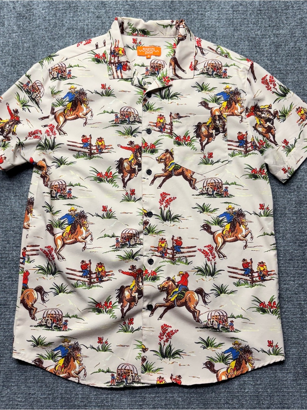 Negative Space Cowboy Western Print Shirt Mens Medium Short Sleeve Button Up